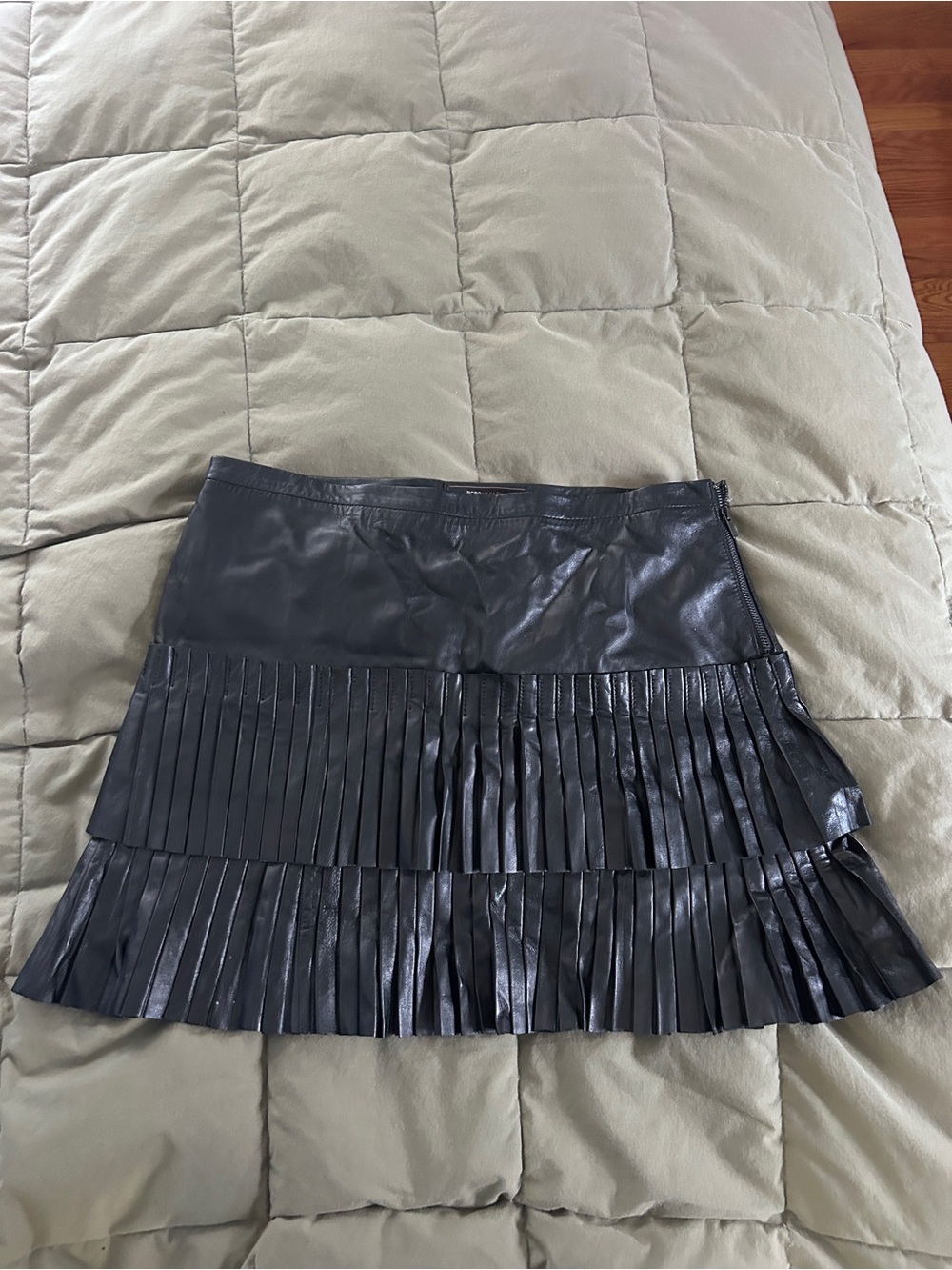 BCBGMaxAzria Black 100% lamb Leather Pleated Tier Mini Skirt